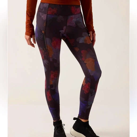 Athleta RAINIER TIGHT in Night Bloom Black - Picture 1 of 6